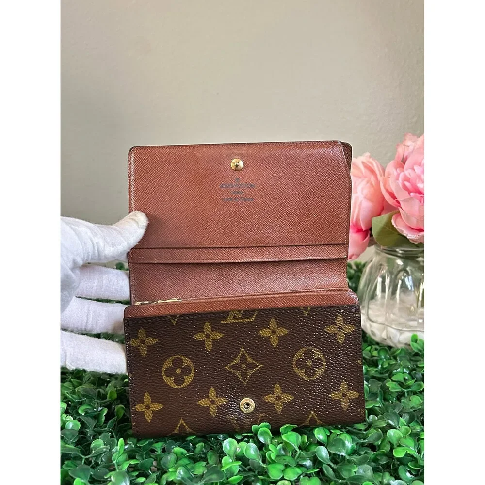 Louis Vuitton Monogram Vintage Portefeuille Trésor Bifold or Wallet on Chain